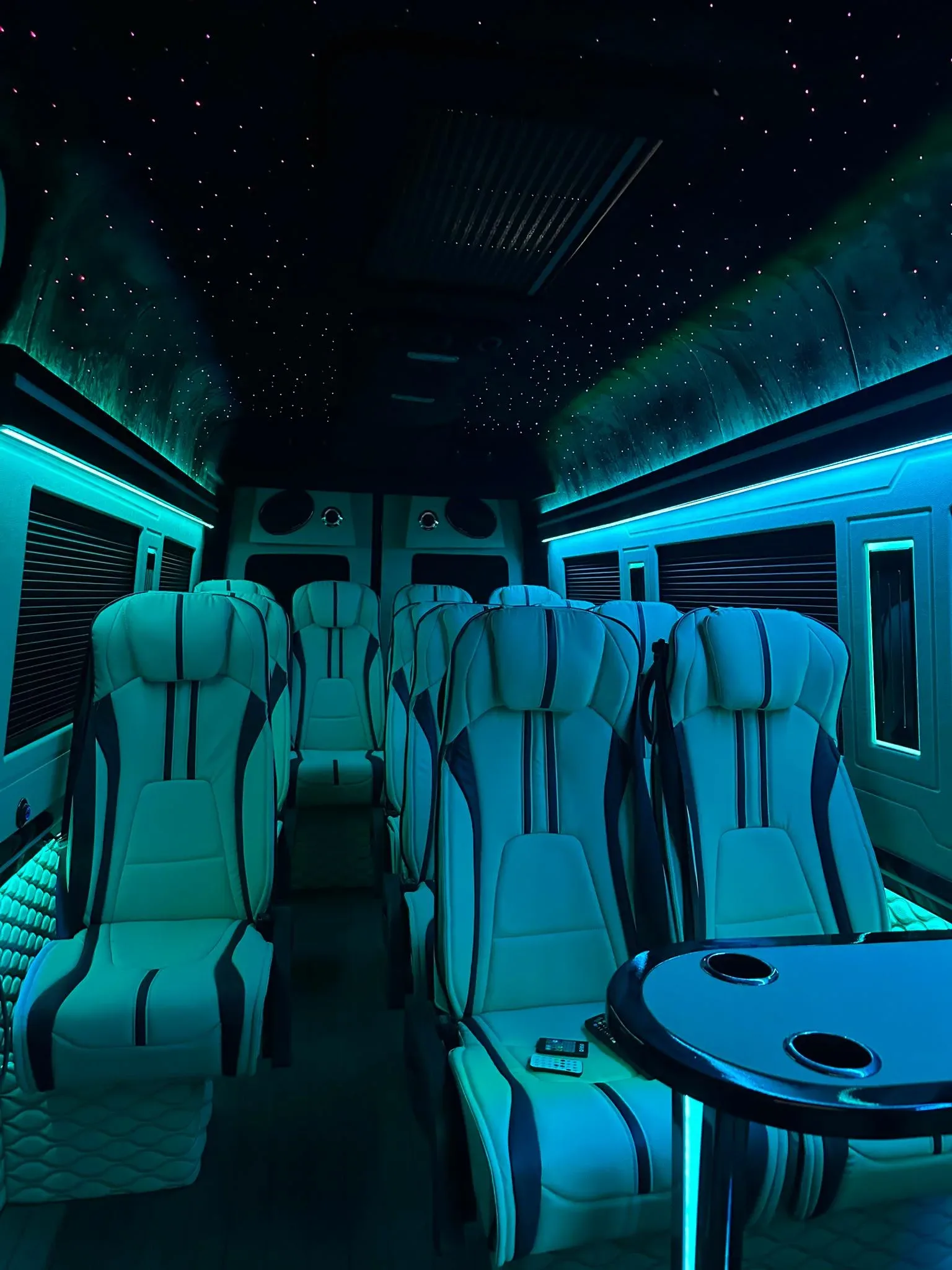 Mercedes-Benz Sprinter VIP 2 4